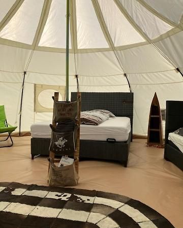 Natuur-like Glamping in Bosland Pelt Bagian luar foto